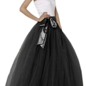 Women’s floor length tulle party skirt